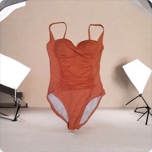 La Blanca One Piece in Bright Orange Size 8